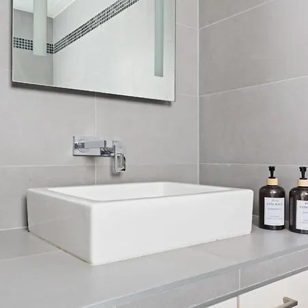 Appartement Berthelot - Cocon Luxueux Aux Portes De Paris Charenton-le-Pont
